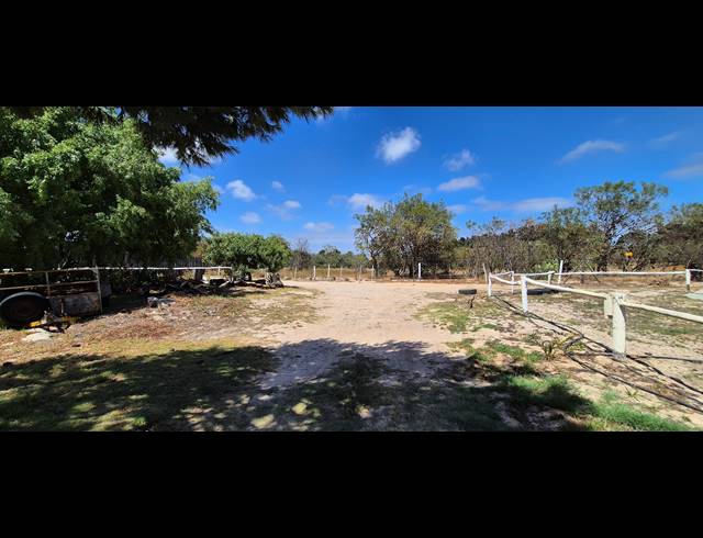 10,743M² SMALLHOLDING FOR SALE IN MORNING STAR